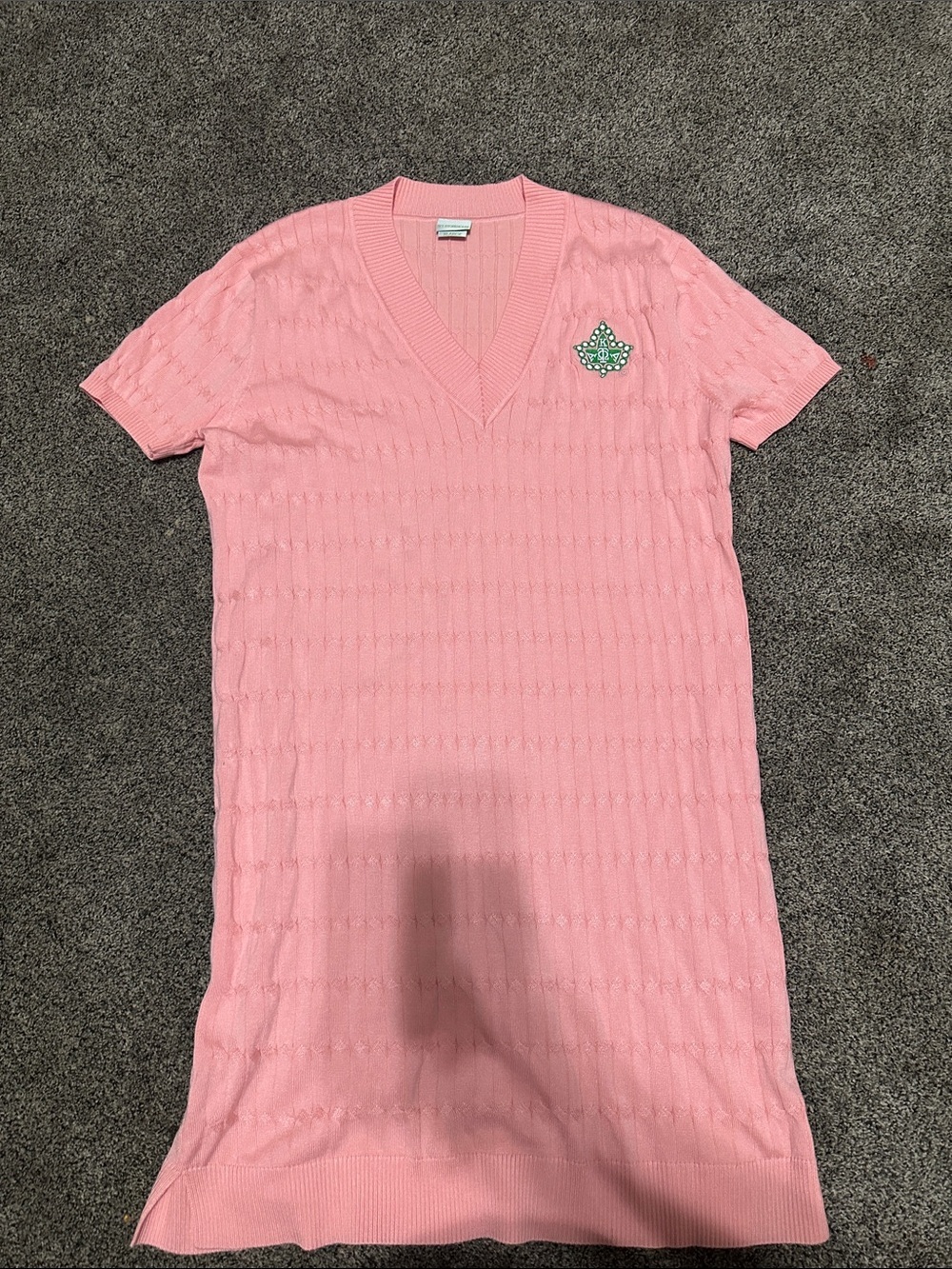 IVY STOREHOUSE AKA Crest V-Neck Knit SZ LX